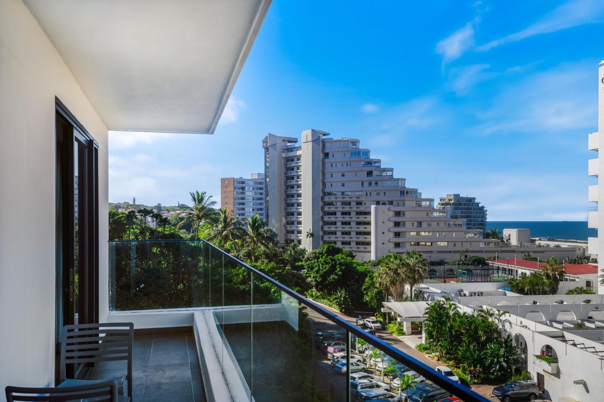 The Capital Pearls Hotel Durban Bagian luar foto